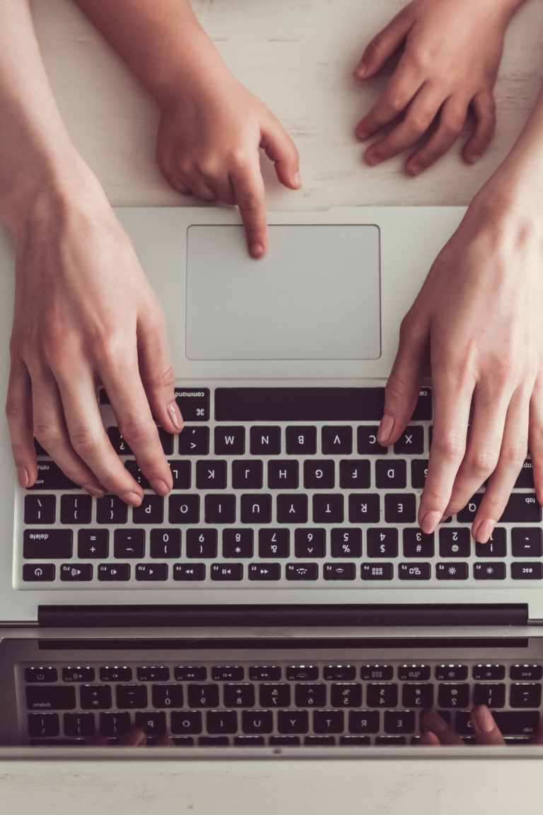 25 Stay at Home Mom Jobs that ACTUALLY Pay Well (2026 Guide)