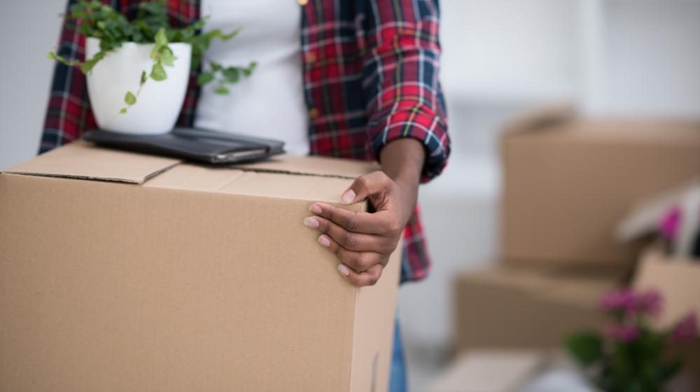 are there any programs to help single moms buy a house